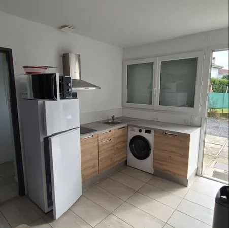 Studio meublé avec jardin privatisé