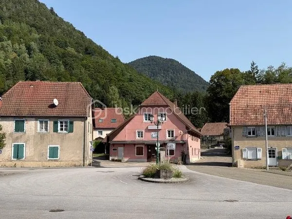 Maison 9 pièces 303 m²