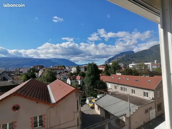Loue appartement T1 27m2