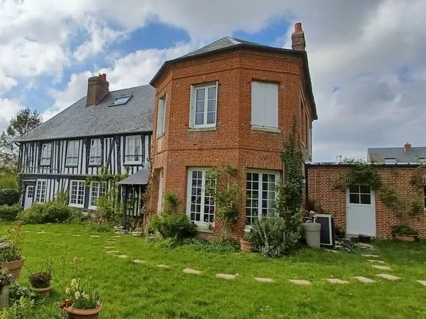 Maison à vendre è pièces proche de VEULES LES ROSES (76)