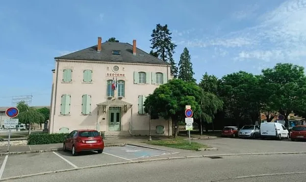 Grand T3 avec terrasse 18m²