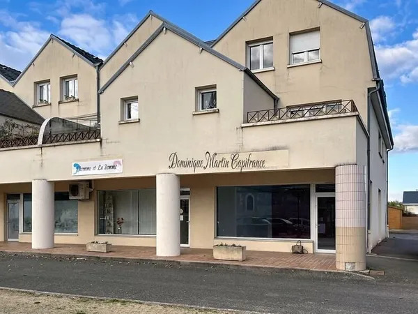 A vendre LHOMME (72),Local/bureau -Local commercial polyvalent en coeur de bourg