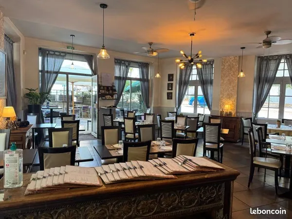 Vend FOND ET MUR restaurant