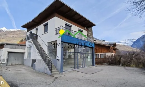 Local commercial 340 m²