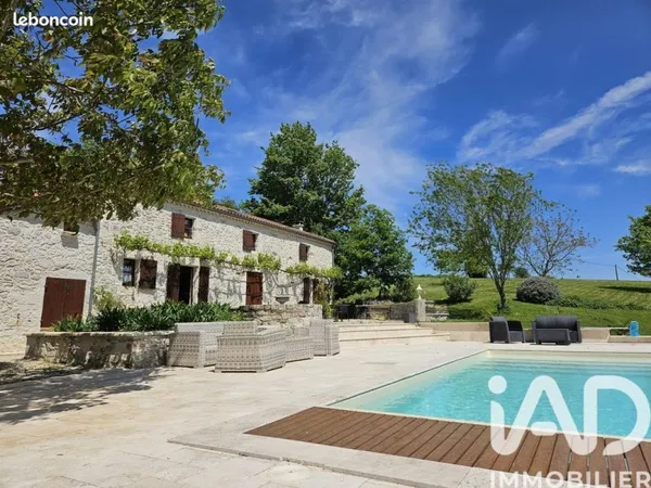 Longère 6 pièces 210 m²