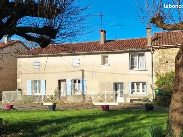Maison meublée à rénover à vendre