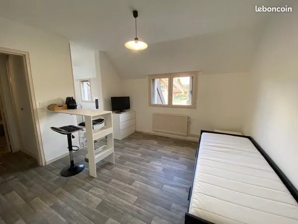 Studio meublé