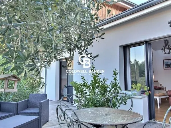 ANDERNOS, proche du Centre, ensemble immobilier