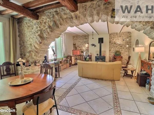 Maison de village 7 pièces 263 m²