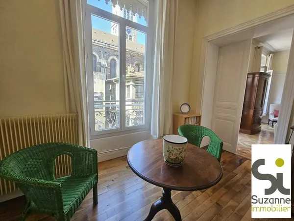 À VENDRE - T5 de 133 m² - Grenoble Centre, Rue Beyle Stend