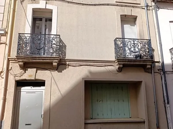 Opportunité à saisir : Studio 31 m2 ou possibilité de lot de 3 appartements