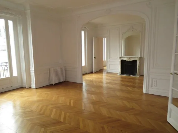 Rue la Boétie, 75008, 6 pièces, 174.97 m2