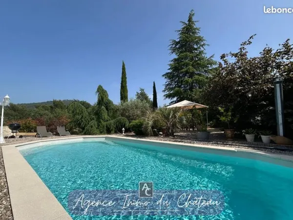 Villa 6 pièces 165 m²