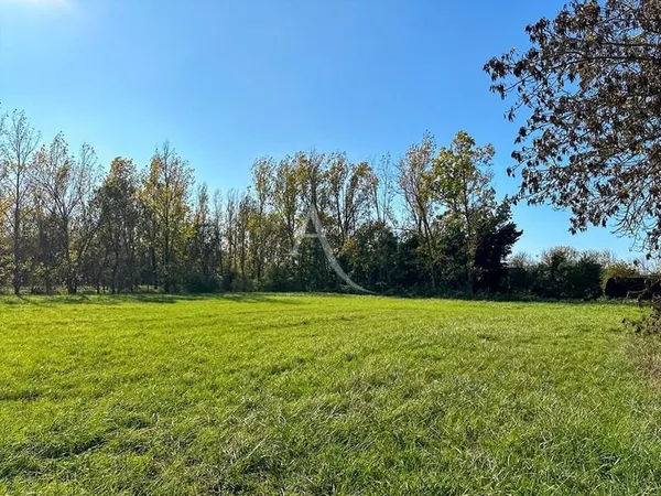 Terrain Le Perrier