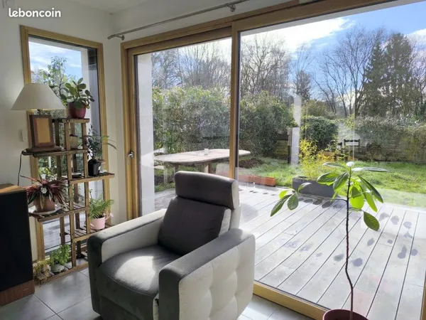 Maison contemporaine 5 pièces à Châteaubourg