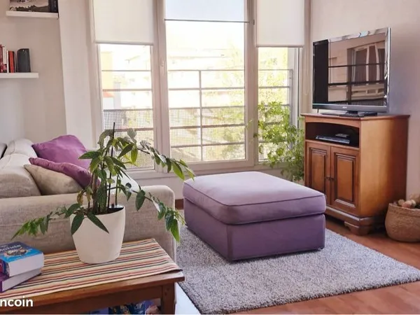A vendre, 299 000 Beau F3 sans vis-à-vis, avec Terrasse de 23m², Vitry-sur-Seine