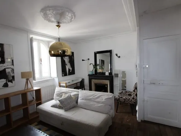 2 PIECES MEUBLE - HYPER CENTRE VILLE
