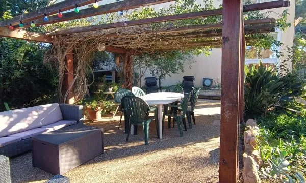 ** EXCLUSIVITE ** Vue Mer ** Rez-De-Jardin ** Saint Mandrier (83430) **