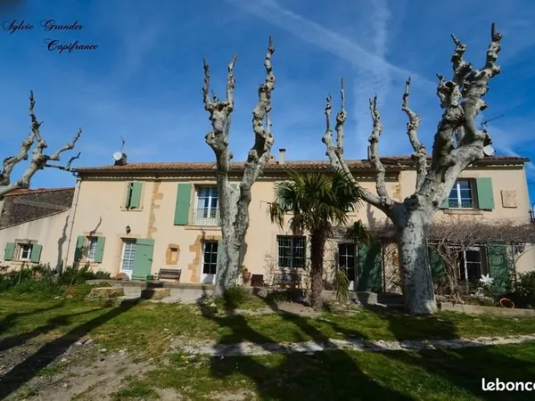 Mas 15 pièces 455 m²