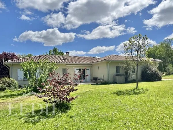 Maison au calme - grand terrain