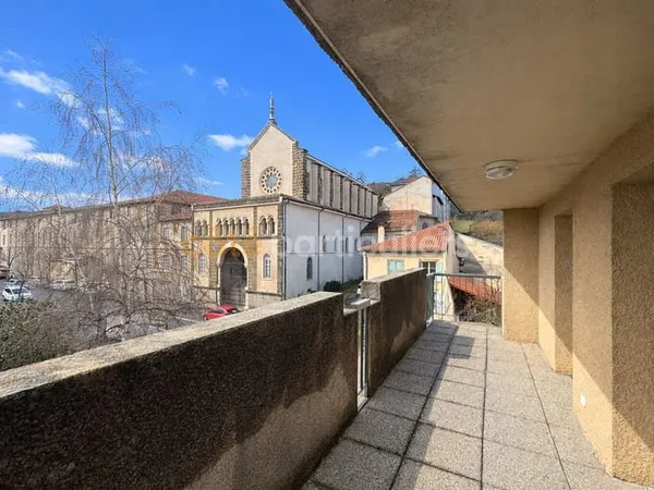 Appartement Vals Pres Le Puy 2 pièce(s) 54 m2
