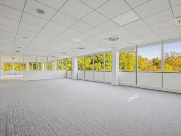 Bureaux 271 m²