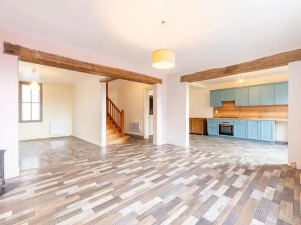 Maison 6 pièces 160 m²
