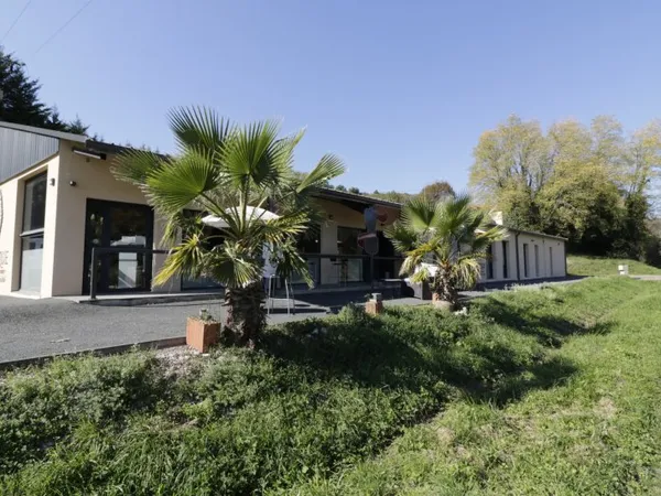 Local d'activités 330 m²