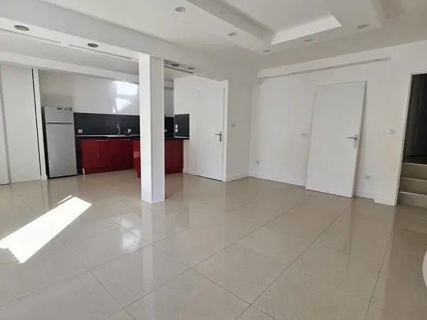 Appartement 2 pièces 75 m²