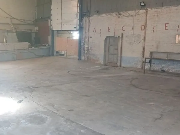 Local d’activité et entrepôt Location Cuincy 1p 220m² 900€