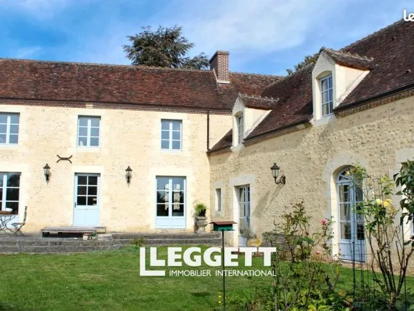 Maison 7 pièces 310 m²