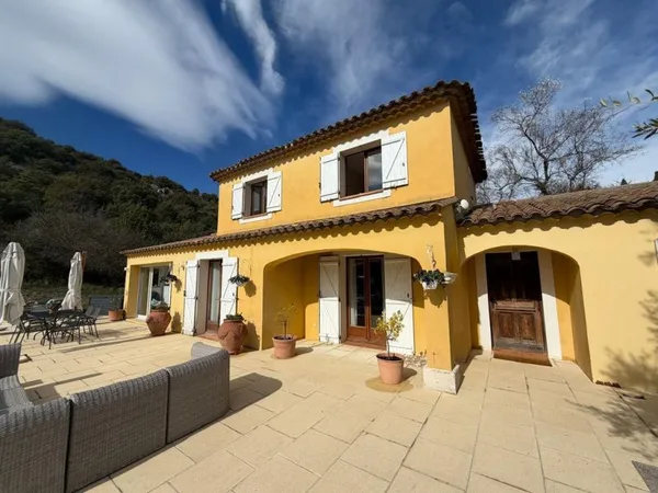 Maison de luxe 4 pièces 135 m²