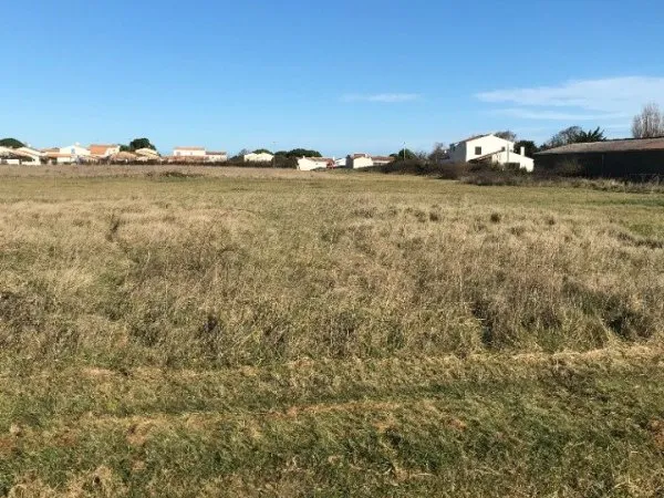 Terrain 476 m²