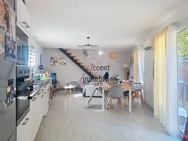 Maison à L'Isle sur Sorgue 3 pièce(s) 74 m2.