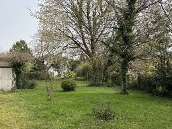 Terrain 540 m²