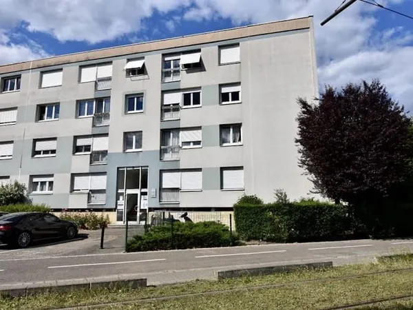 Appartement 6 pièces 104 m²