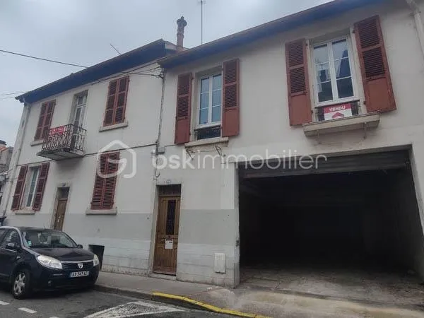Maison 8 pièces 244 m²