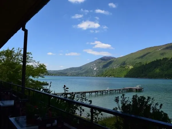 Propriété Aiguebelette bord de Lac