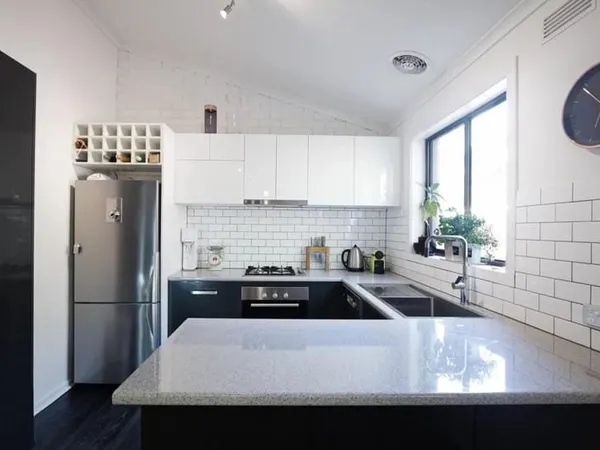 **RARE T2 avec magnifique jardin dans RESIDENCE LUXUEUSE à seulement 600 mètres de la gare d'Enghien