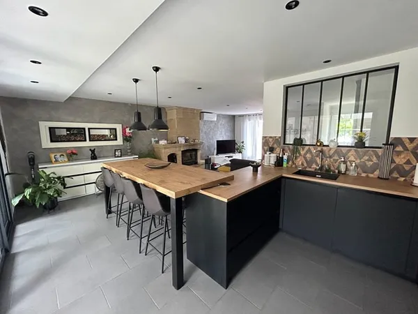 Maison Saint Loubes 5 pièce(s) 118 m2