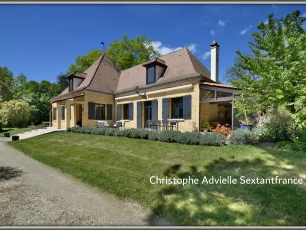 Maison 8 pièces 294 m²