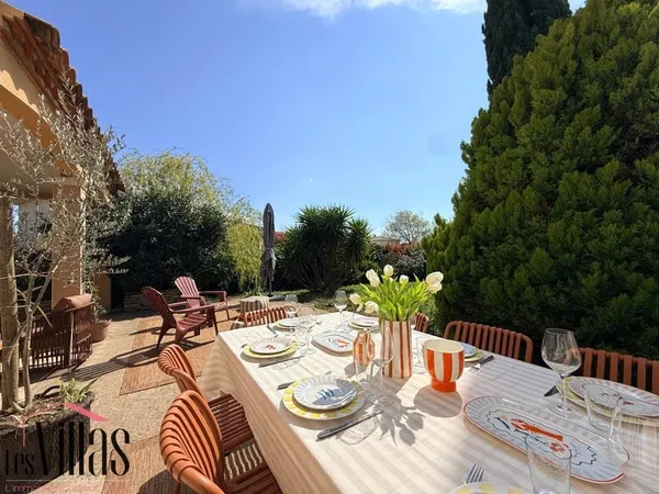 Maison 4 chambres, grand jardin et double garage