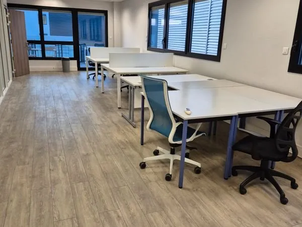 Bureau Standing Techlid