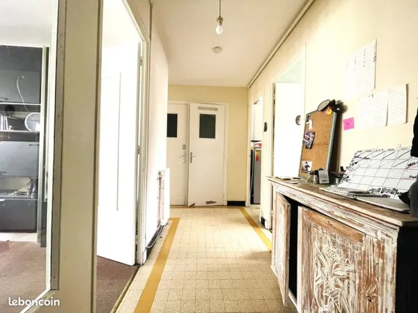 LYON 3 - Part Dieu - T4 de 62 m² - Etage élevé - Fort potentiel locatif