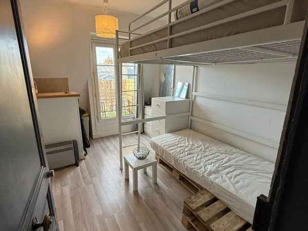 Studio de 13 m² avec Balcon et Vue sur le Sacré-Coeur