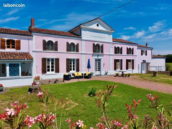 Propriété 9 pièces 320 m²
