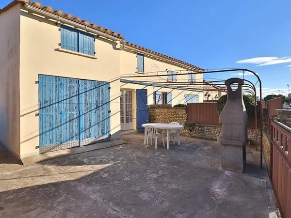 Villa Sainte Marie La Mer 3 pièce(s) 45 m2 sur un terrain de 130m² avec garage
