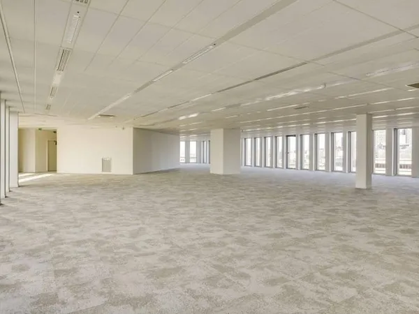 Bureau et espace de travail Location Nanterre   3167€
