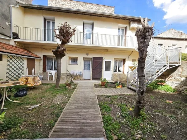 Centre ville de Sète, deux charmantes maisons sur terrain de