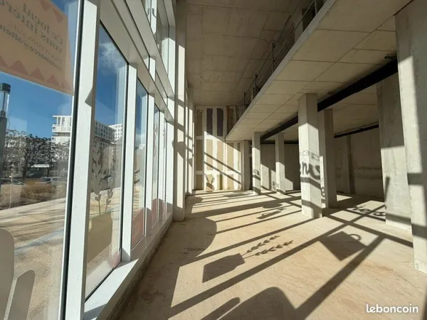 LOCAL COMMERCIAL 223 m² MONTPELLIER